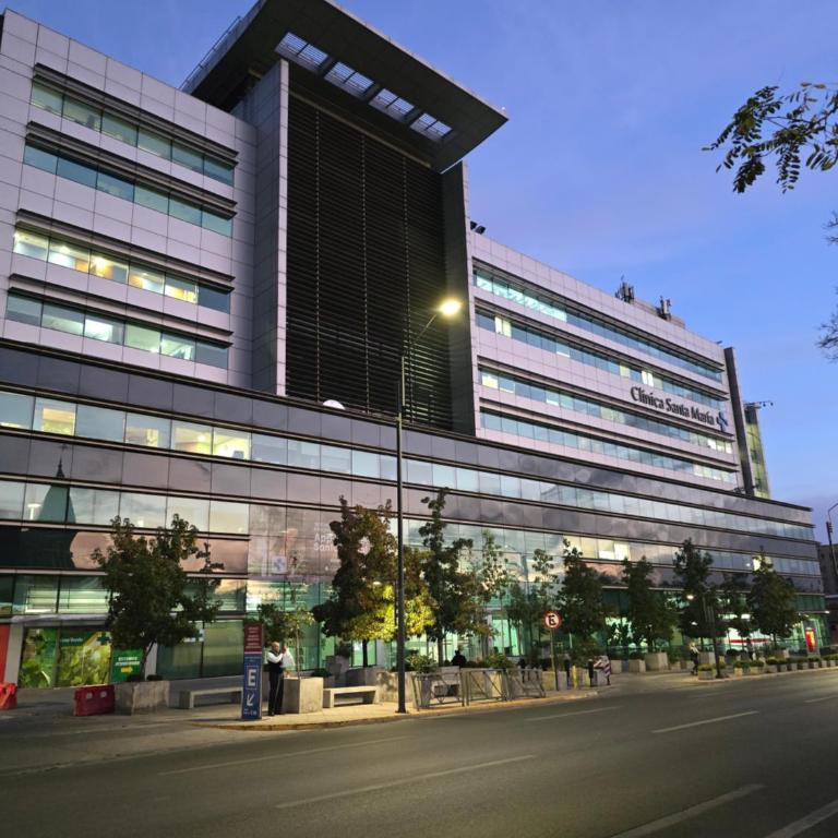 Amplio y comodo Departamento Parking Wifi - Three-Bedroom Apartment - 10