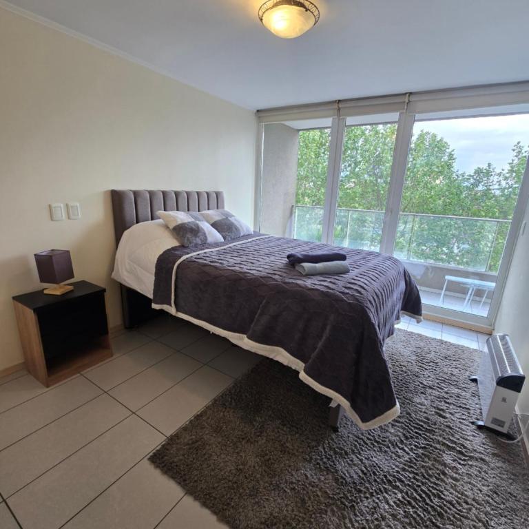 Amplio y comodo Departamento Parking Wifi - Three-Bedroom Apartment - 2