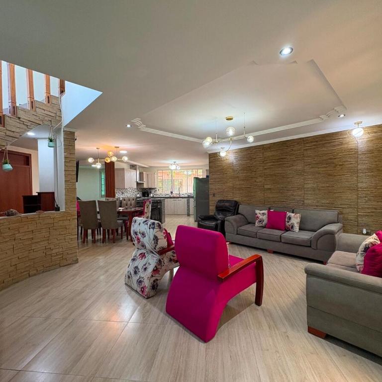 Casa vacacional con piscina - Villa - 16