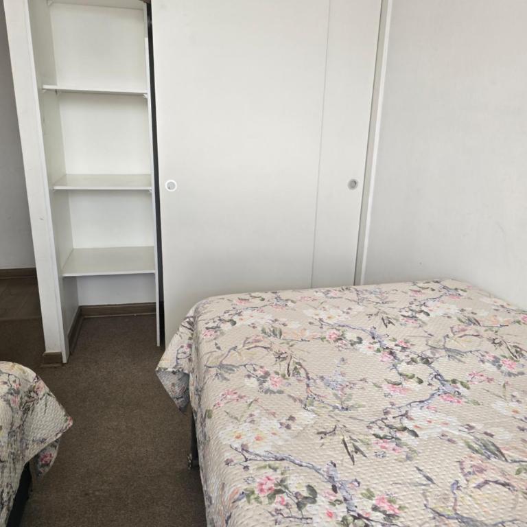 Excelente ubicacion Departamrnto 2 o 1 dormitorio - Two-Bedroom Apartment - 15