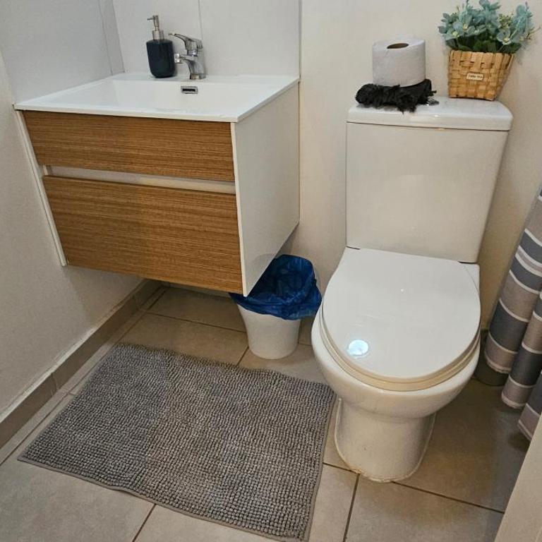 Excelente ubicacion Departamrnto 2 o 1 dormitorio - Two-Bedroom Apartment - 17