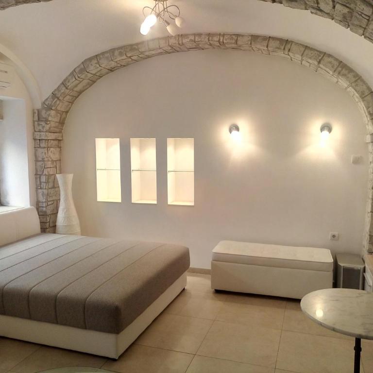 Apartment Zemun Old Town Center - Apartman - Prizemlje - 36
