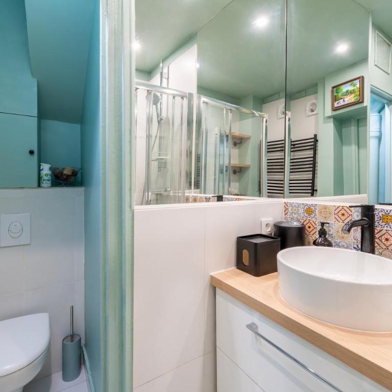 Montmartre superbe moderne appartement 4 personnes - Appartement - 17
