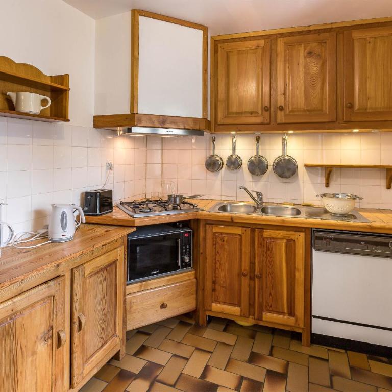Gîtes Simond - Appartement 2 Chambres avec Terrasse - 2