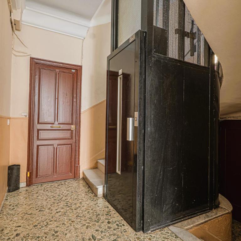 5 people, 4 beds - Heart of Nice Gambetta - Renovated - Air Conditionning - Two-Bedroom Apartment - 19