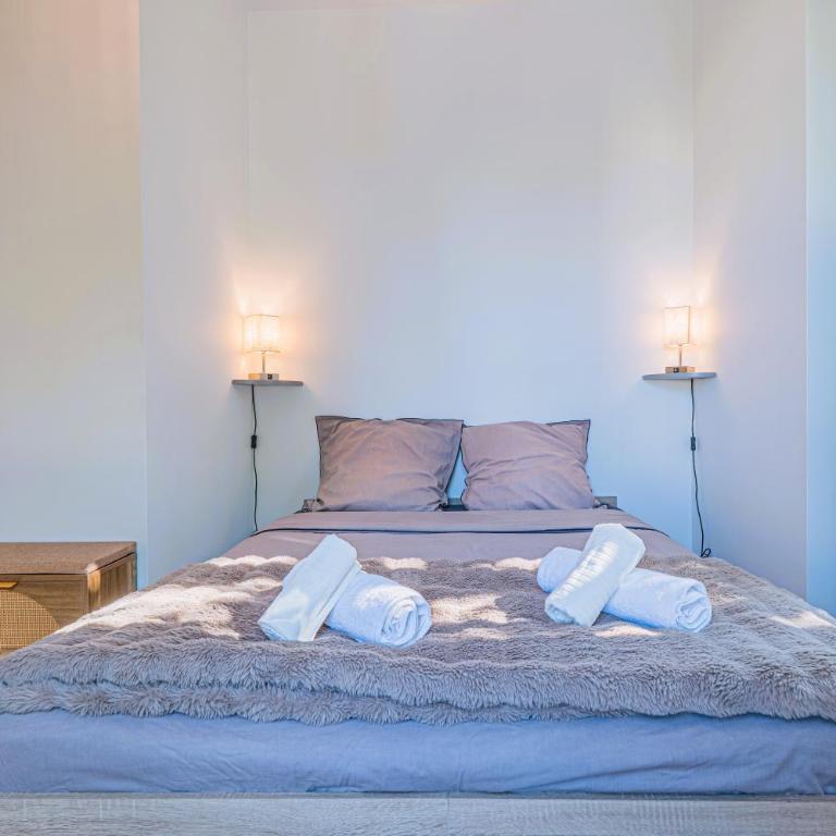 5 people, 4 beds - Heart of Nice Gambetta - Renovated - Air Conditionning - Two-Bedroom Apartment - 7