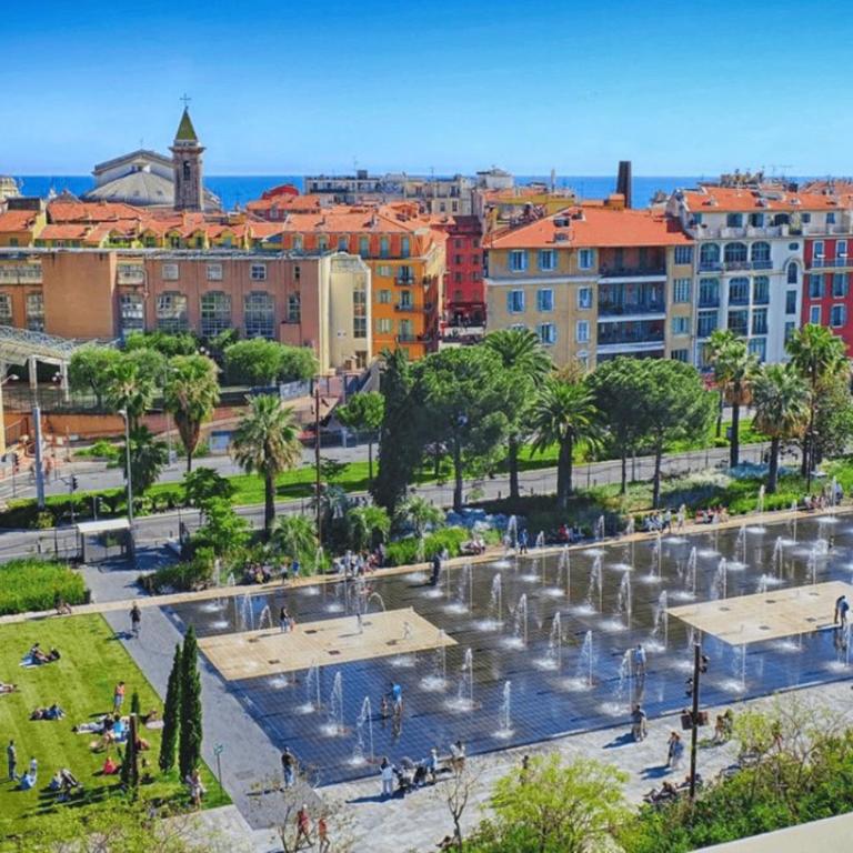 5 people, 4 beds - Heart of Nice Gambetta - Renovated - Air Conditionning - Two-Bedroom Apartment - 27