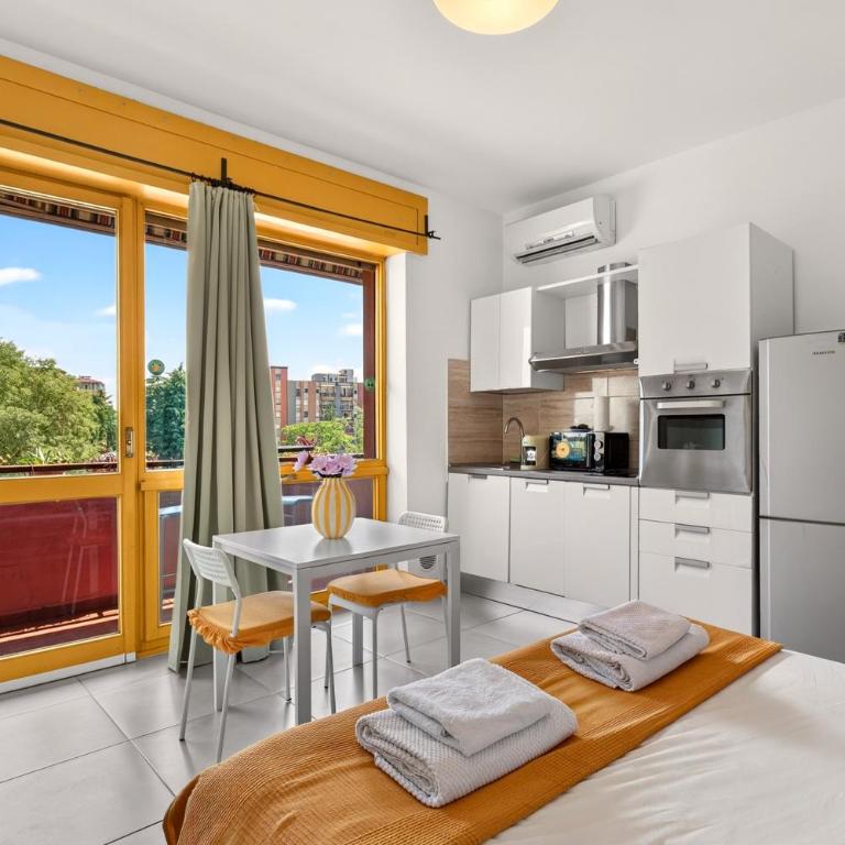 Urban House Romolo Garden View - Navigli Milano - Appartamento con 1 Camera da Letto - 1