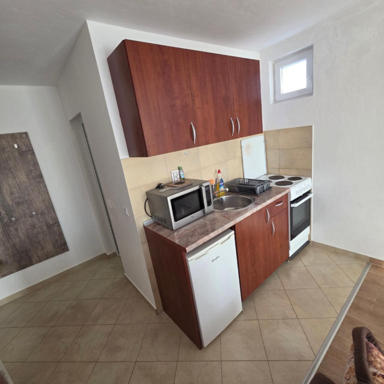 Apartmani Nikmil Bar- Šusanj - Queen Suite with Sea View - 8