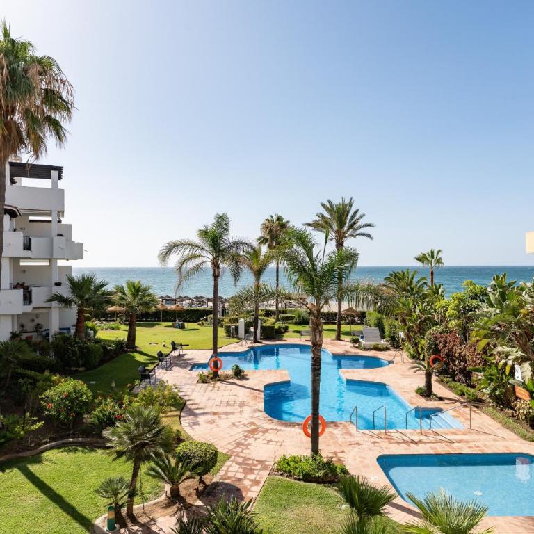 203 Arruzafa Sea View - Three-Bedroom Apartment with Water View - 1