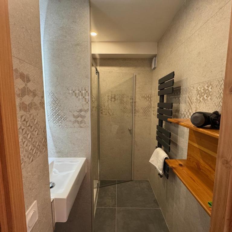 Gîtes Simond - Appartement 3 Chambres avec Vue sur la Montagne - 10