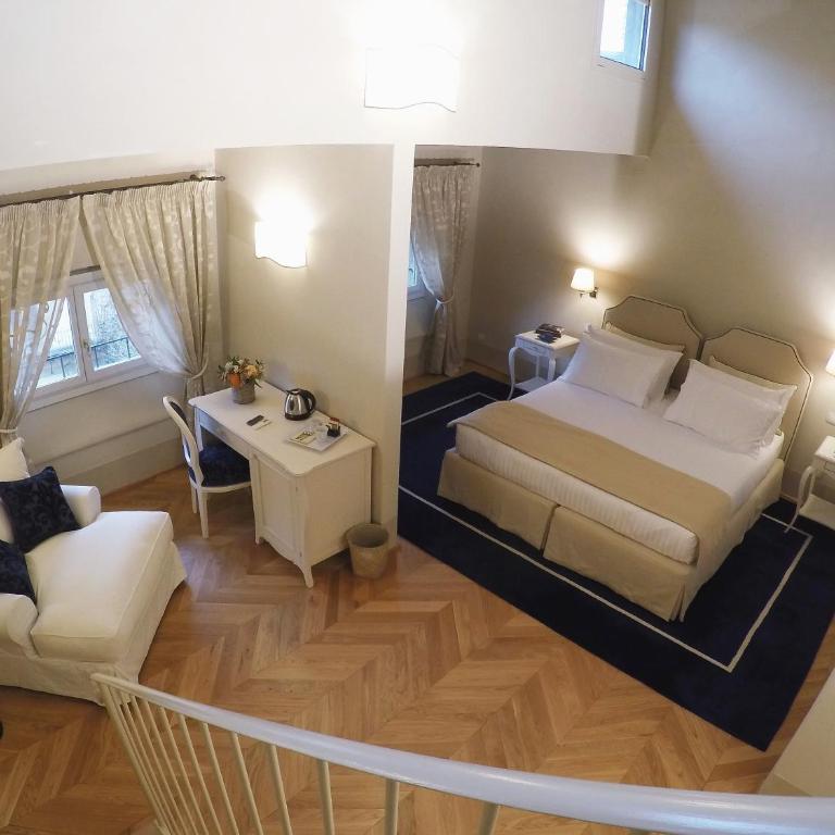 Palazzo della Stufa Residenza D'Epoca - Junior Suite Deluxe - 1