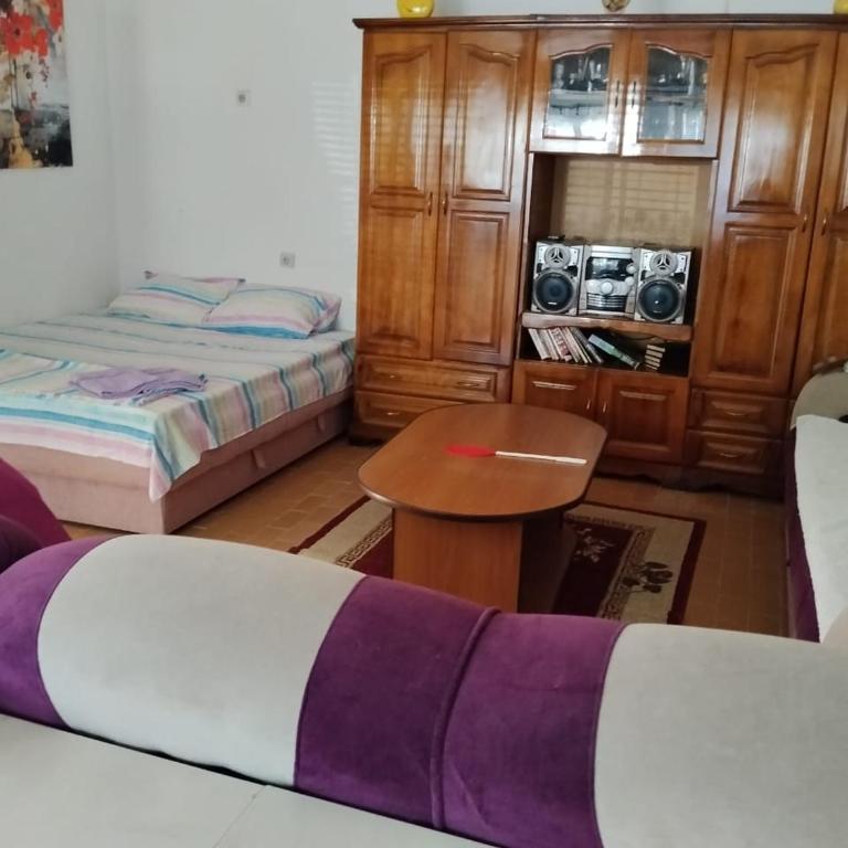 Apartmani Dević Šušanj - Trokrevetna Soba - 1
