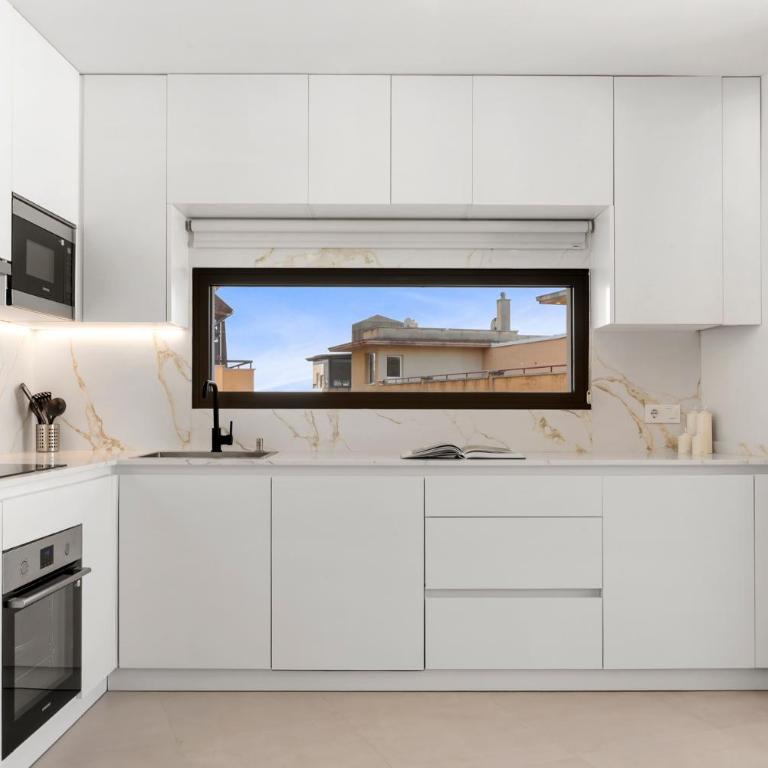 Casa Oliva - Two-Bedroom Apartment with Balcony - 4