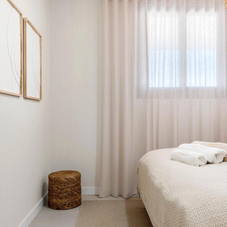 Casa Oliva - Two-Bedroom Apartment with Balcony - 9