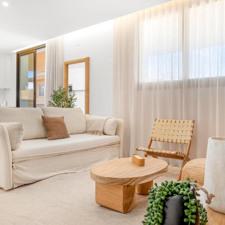 Casa Oliva - Two-Bedroom Apartment with Balcony - 8