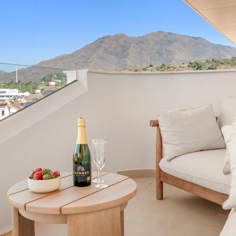 Casa Oliva - Two-Bedroom Apartment with Balcony - 2