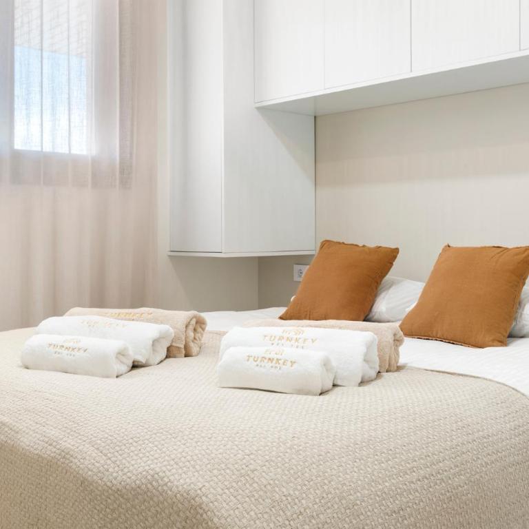 Casa Oliva - Two-Bedroom Apartment with Balcony - 16