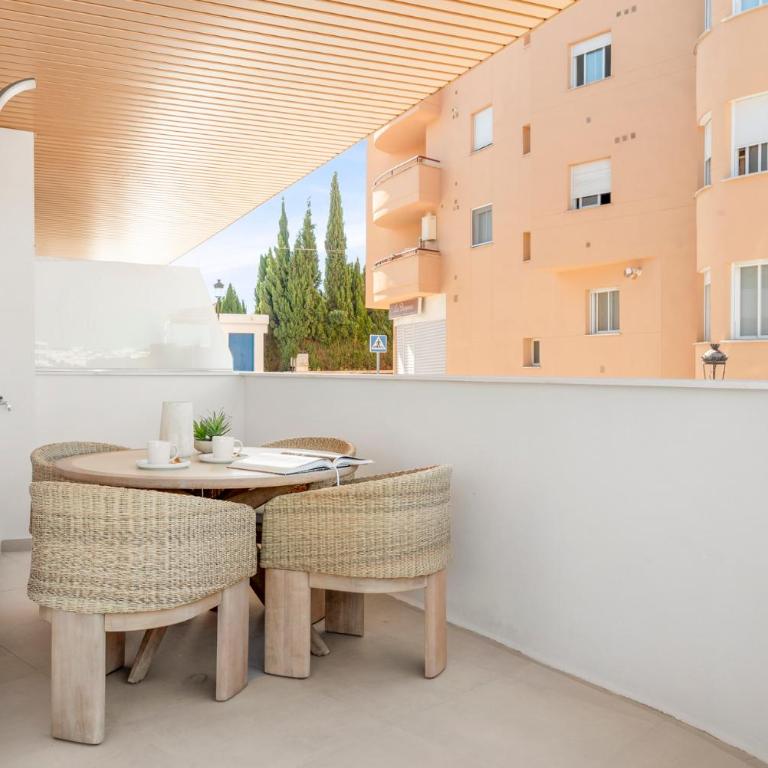 Casa Oliva - Two-Bedroom Apartment with Balcony - 21