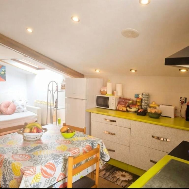 Casa Evita - Appartamento con 2 Camere da Letto - 5