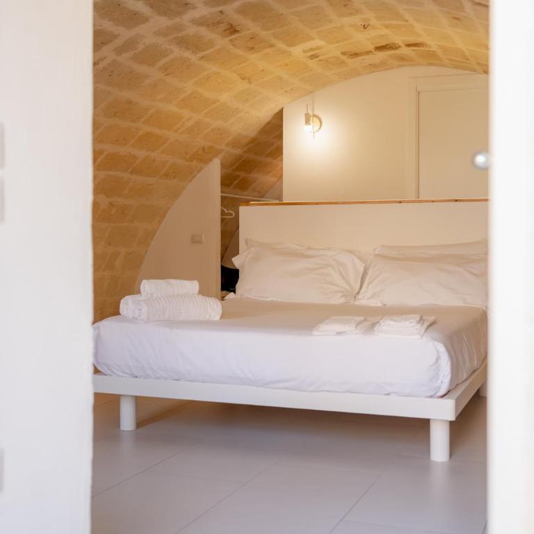 Endea Suite Rooms & Lounge SPA - Camera Matrimoniale con Balcone - 5