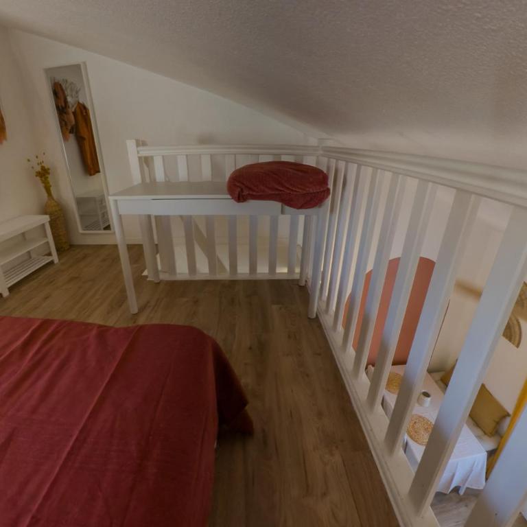 Charming studio with terrace near the beaches - Apartment - 23