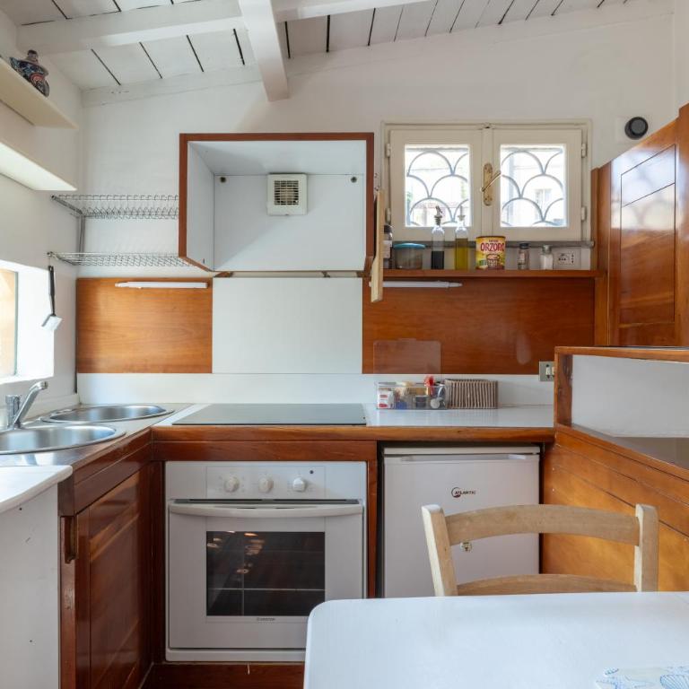 Smart Lodging Sky - One-Bedroom Apartment - 23
