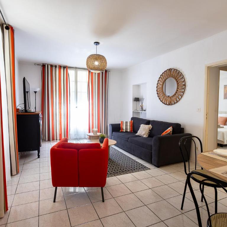 Polichinelle Hyper Centre - Wifi - Balcon & Parking Proche - Appartement 1 Chambre - 3