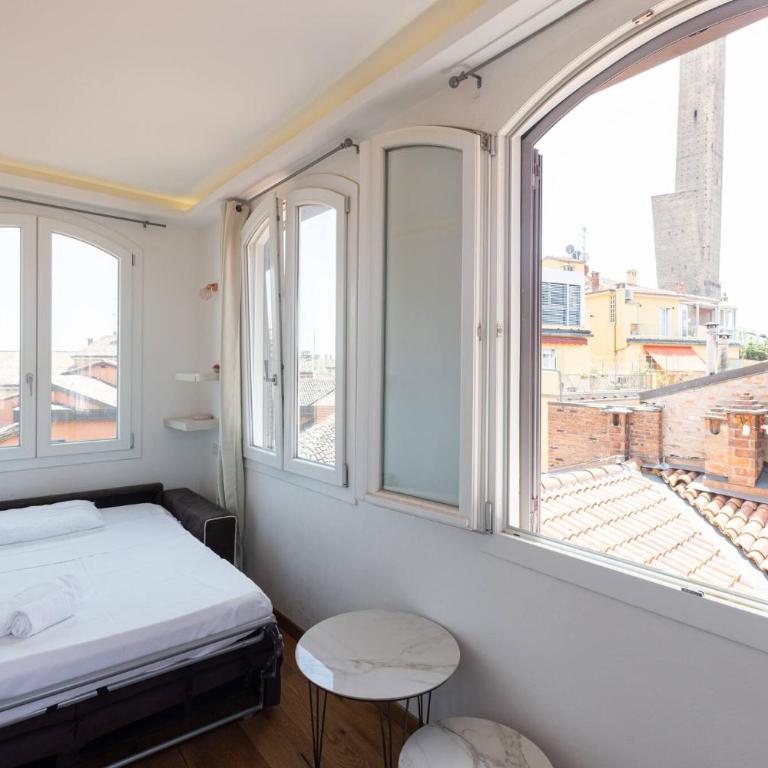 Asinelli, Bologna by Short Holidays - One-Bedroom Apartment - 4