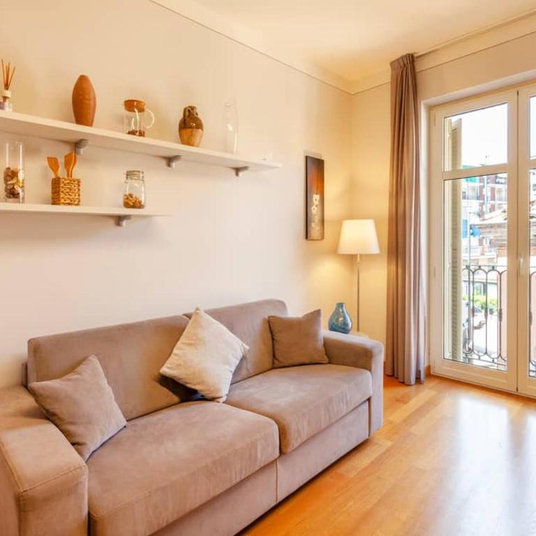 Casa Vacanza Via Rattazzi Iris - Appartamento con 1 Camera da Letto - 2