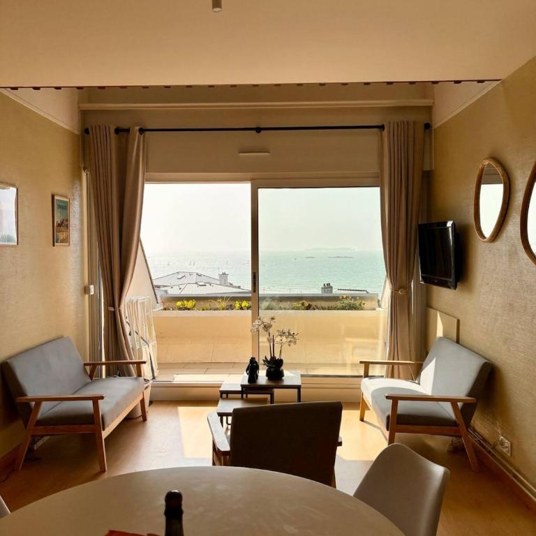 Duplex Saint Malo, front de mer, vue mer, plage, parking avec borne de recharge - Appartement 3 Chambres - 4