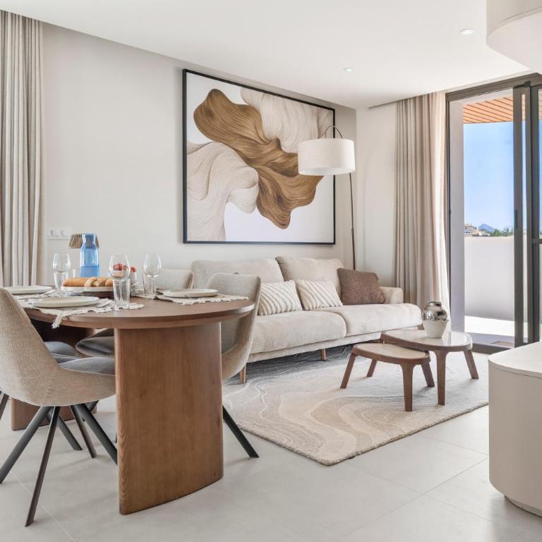Estepona Skyline Penthouse - Three-Bedroom Apartment with Private Pool - 11