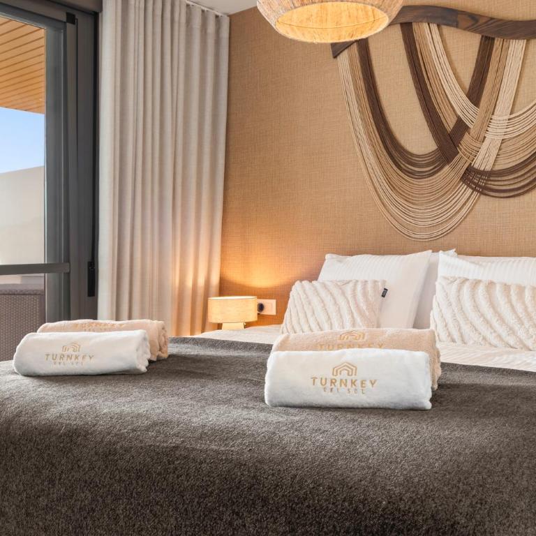 Estepona Skyline Penthouse - Three-Bedroom Apartment with Private Pool - 17