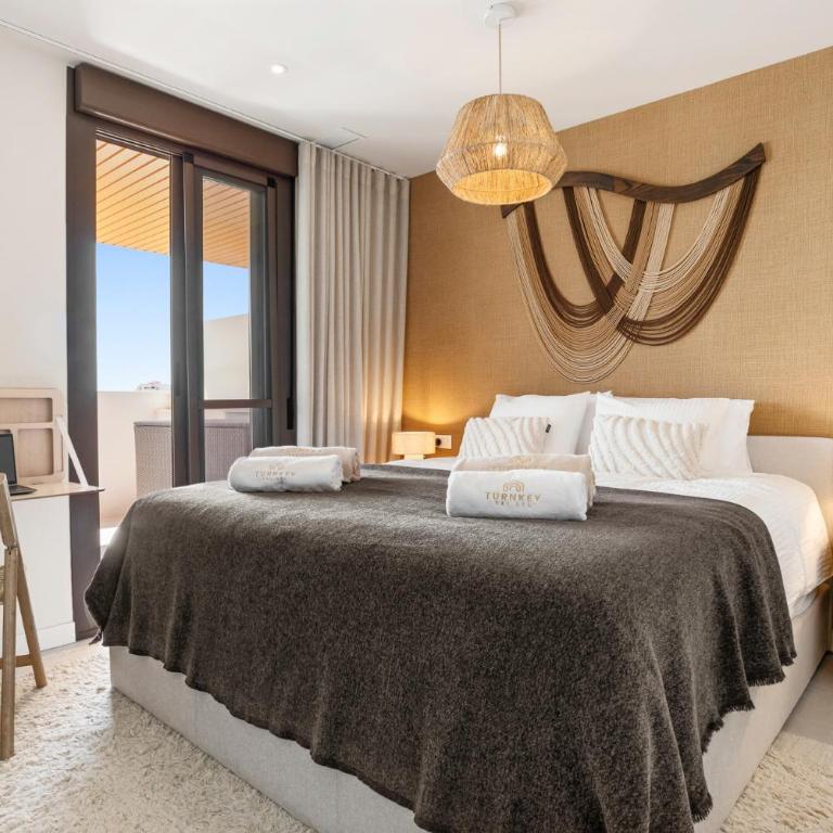 Estepona Skyline Penthouse - Three-Bedroom Apartment with Private Pool - 18
