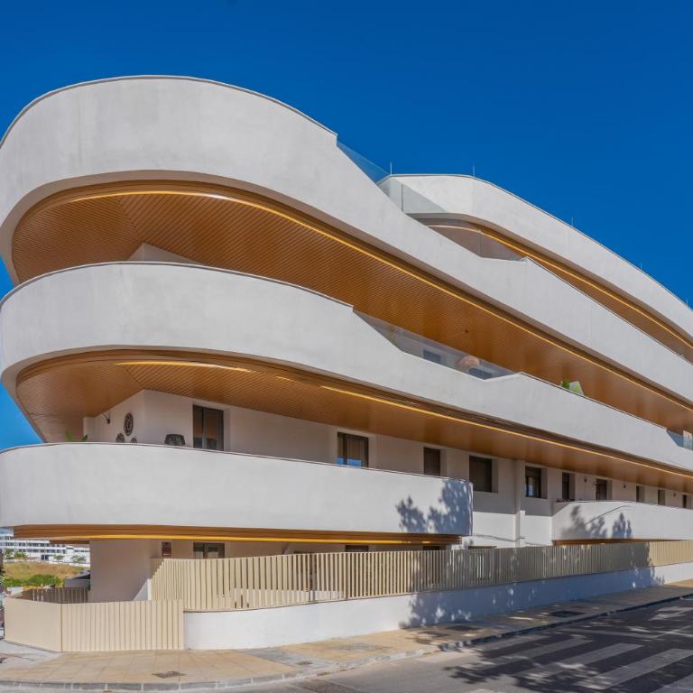 Estepona Skyline Penthouse - Three-Bedroom Apartment with Private Pool - 23
