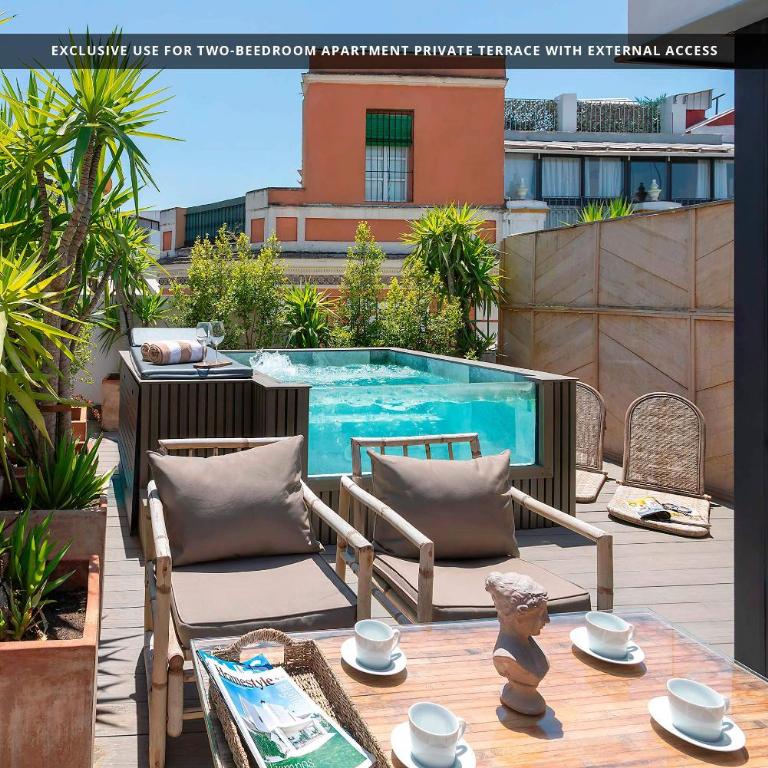 Genteel Home Gamazo - Two-Bedroom Apartment with terrace and private pool - 14