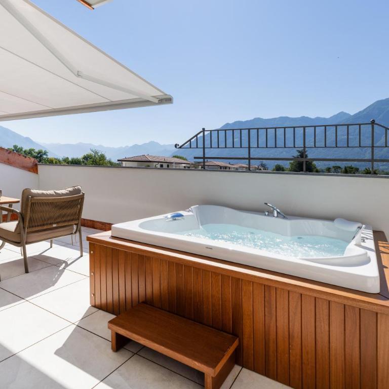 Villa Delta - Parkhotel Delta - Suite con Vasca Idromassaggio - 2