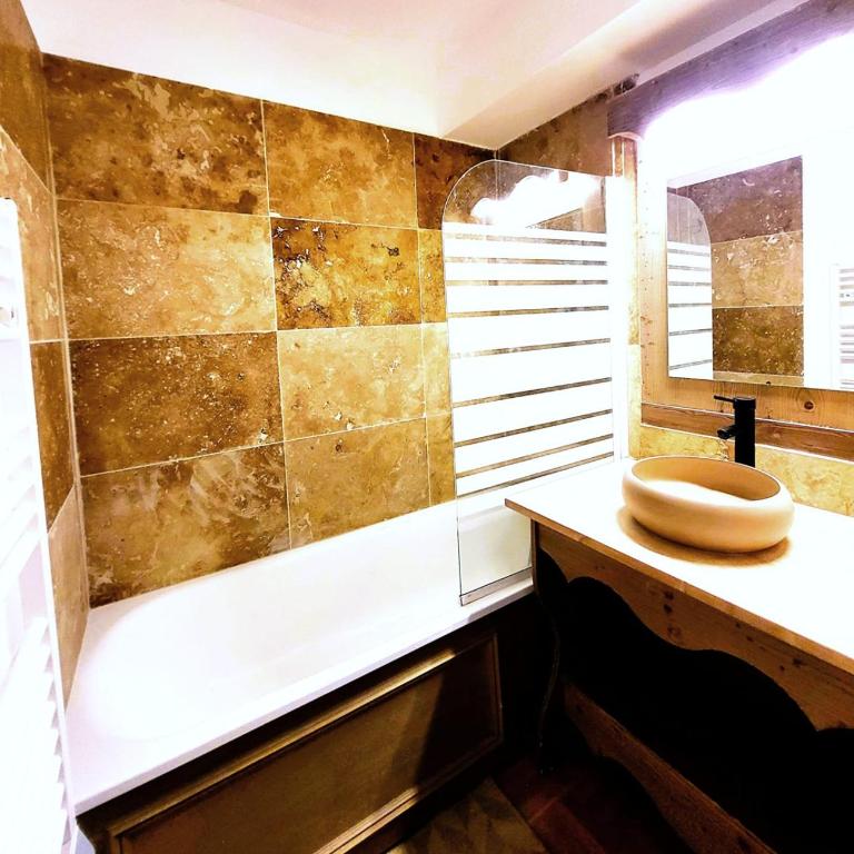 Vue spectaculaire, Appartement T3 pied des pistes, terrasse, parking, 6 pers - Appartement - 15