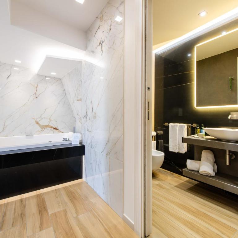Municipio Luxury Suite - Suite King con Vasca Idromassaggio - 11