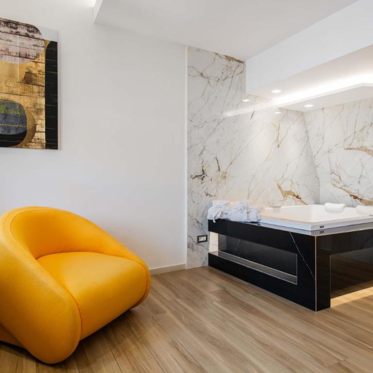 Municipio Luxury Suite - Suite King con Vasca Idromassaggio - 9