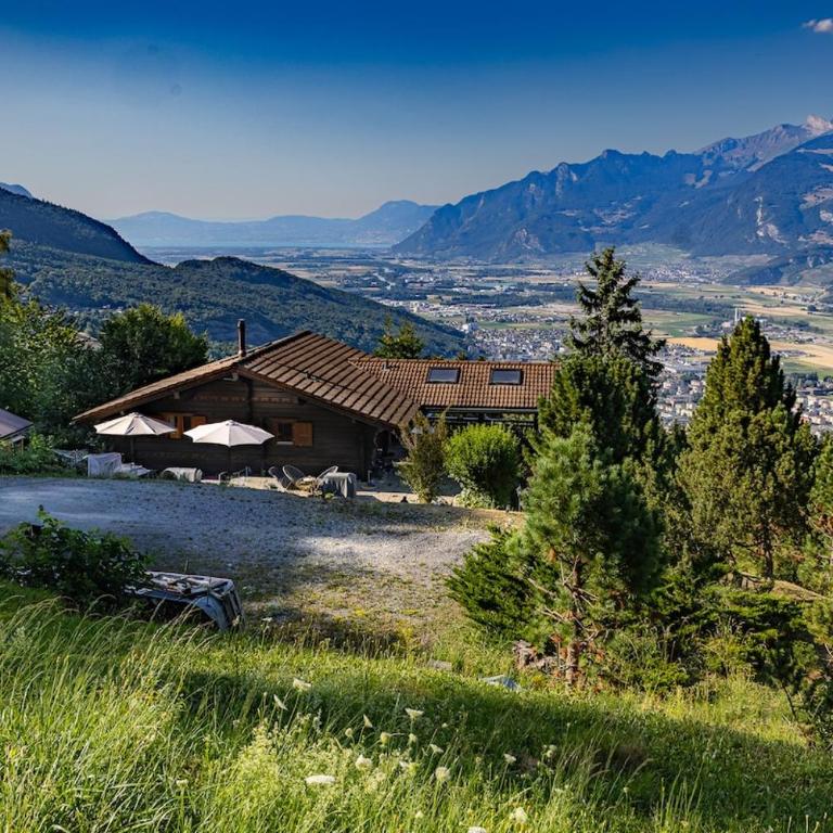 "Le chalet dans le ciel" Small, cozy, and peaceful studio with a dream view - Apartment mit 1 Schlafzimmer - 5