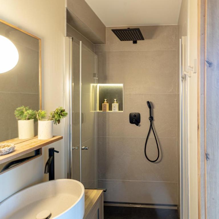 "Le chalet dans le ciel" Small, cozy, and peaceful studio with a dream view - Apartment mit 1 Schlafzimmer - 8