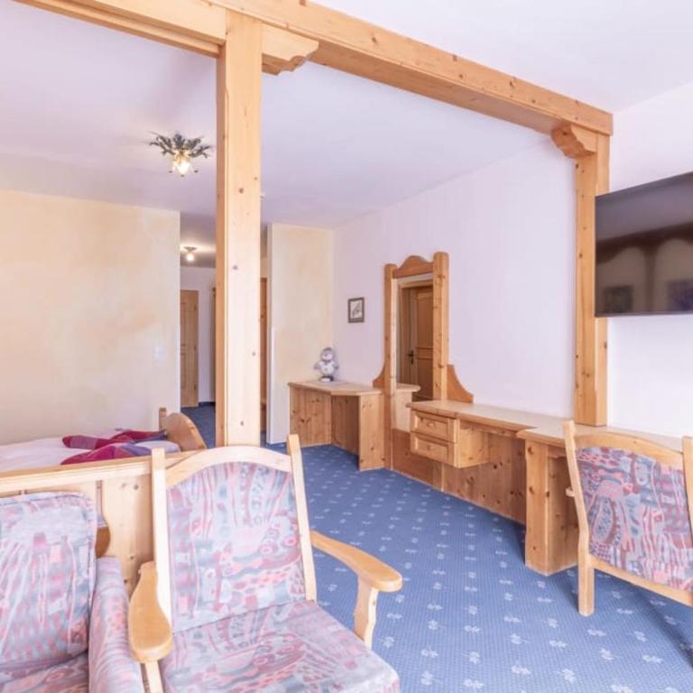 Bergidyll & Hotel Trofana - Junior Suite mit Balkon - 4