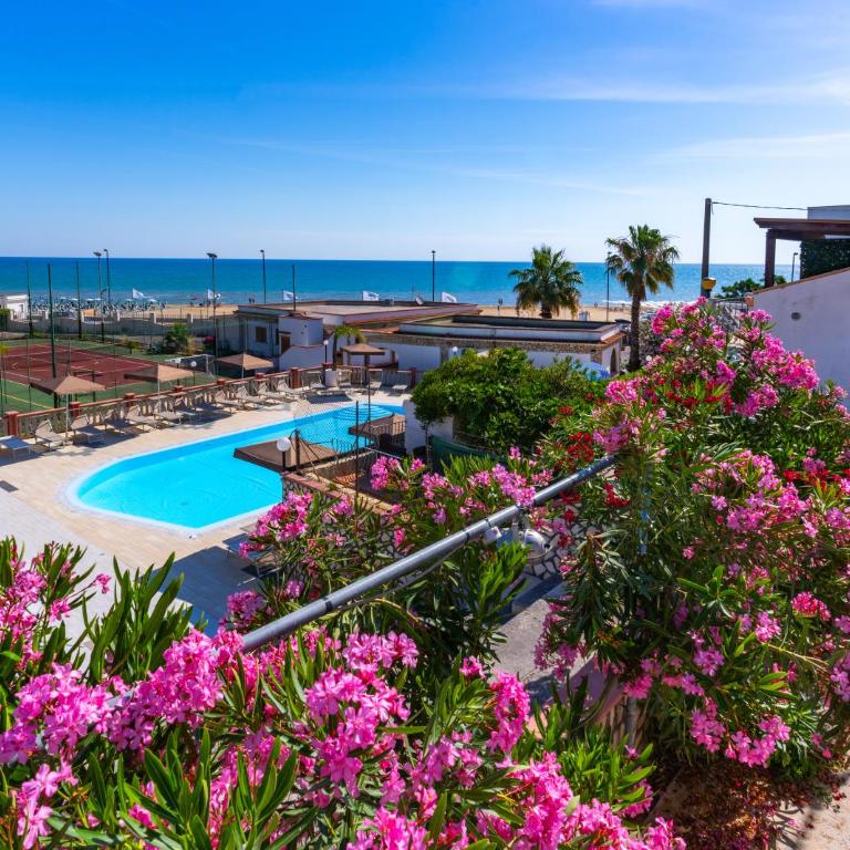 Village La Canzone del Mare - Camera Familiare con Vista Mare - 3