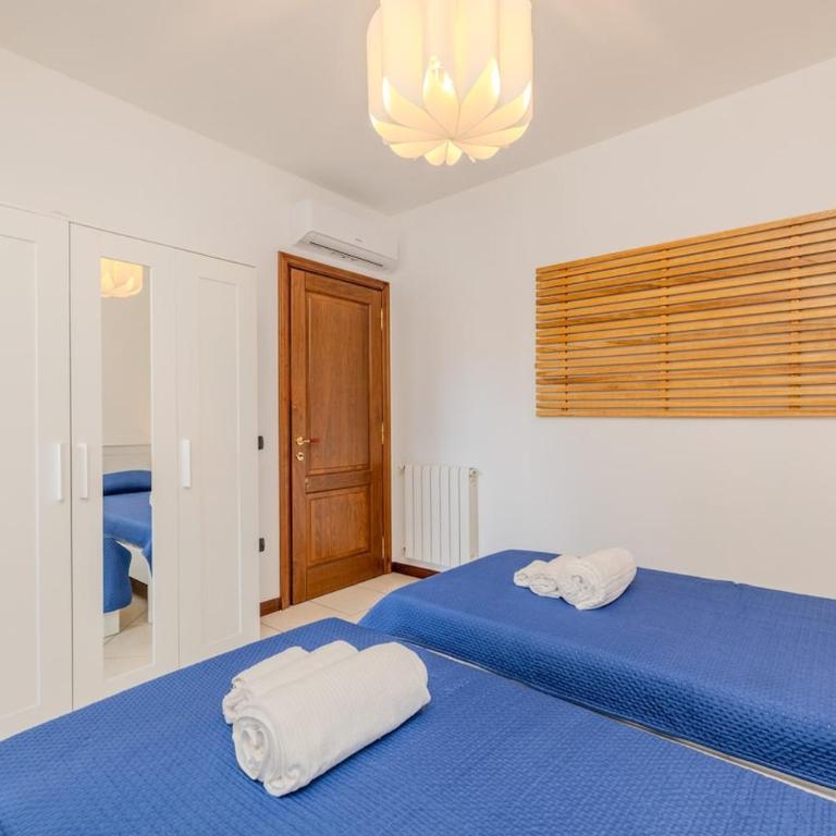 Historic Residence - Open Space in the Center - Appartamento con 2 Camere da Letto - 10