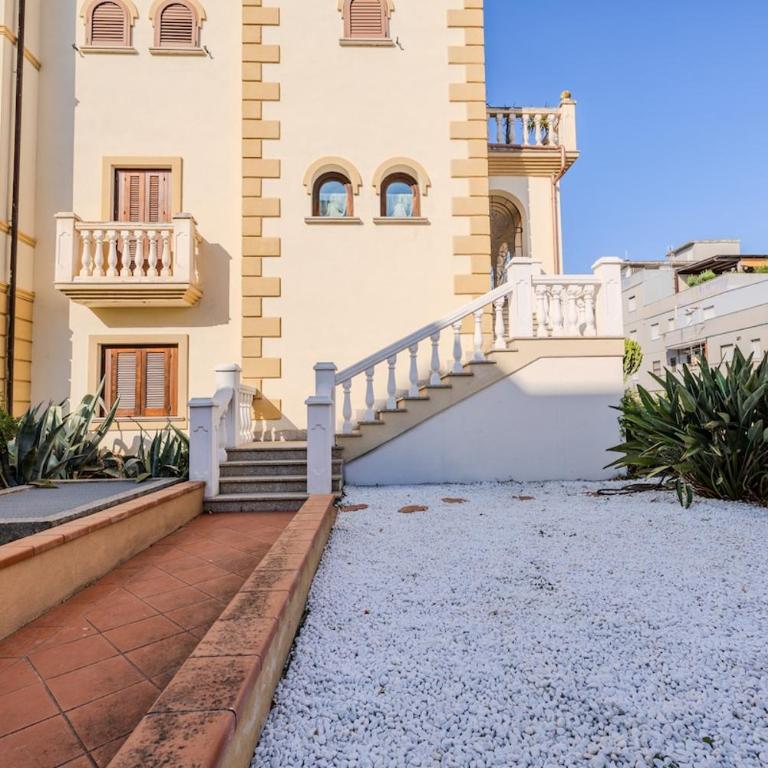 Historic Residence - Open Space in the Center - Appartamento con 2 Camere da Letto - 18