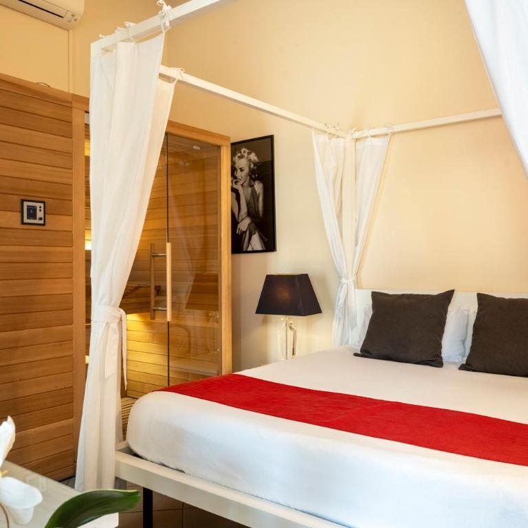 Snob Luxury Suite - Camera King con Vasca Idromassaggio - 4