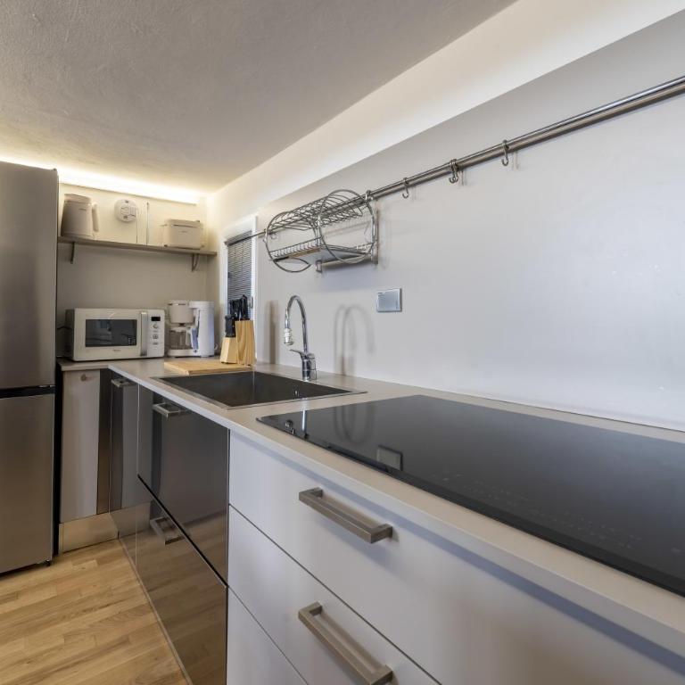 The New Bela Luxury Service Apartment - Superior Studio - 13