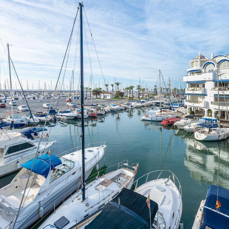 Apartment in Puerto Marina 1 min to the beach - Two-Bedroom Apartment - 3