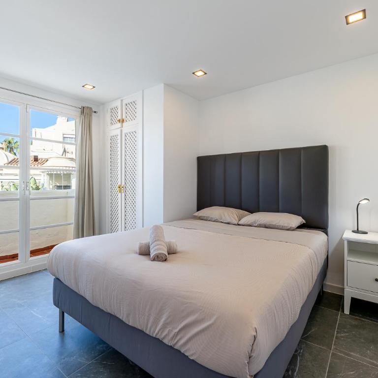Apartment in Puerto Marina 1 min to the beach - Two-Bedroom Apartment - 22